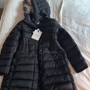 Moncler Hermifur down coat